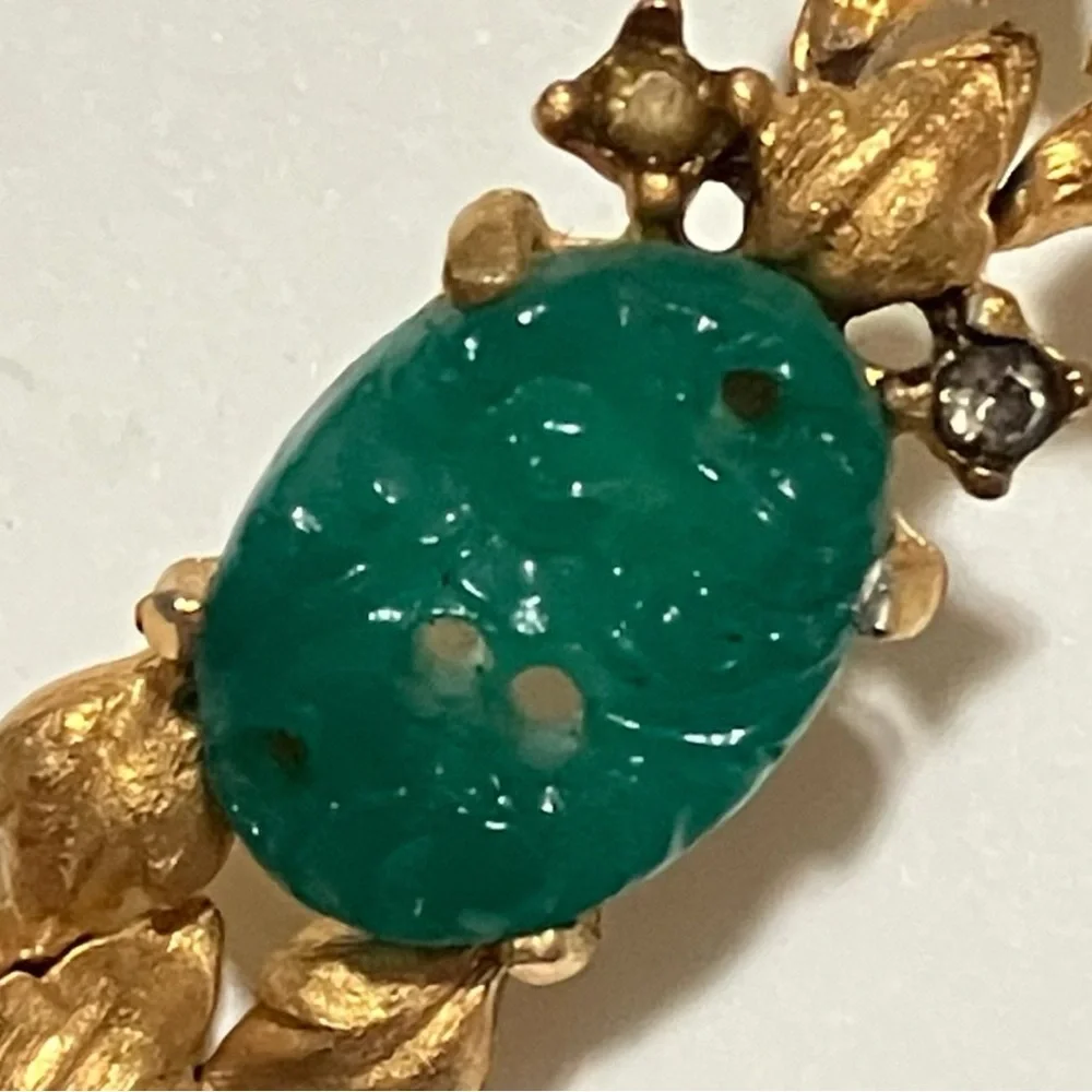 Jade for Re-use - Broken Bracelet with Jade Look Oval Stones - Picture 2 of 5